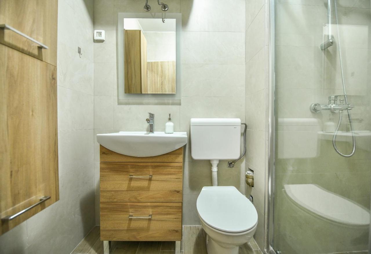 Apartman Centar 2 Podgoriţa Exterior foto